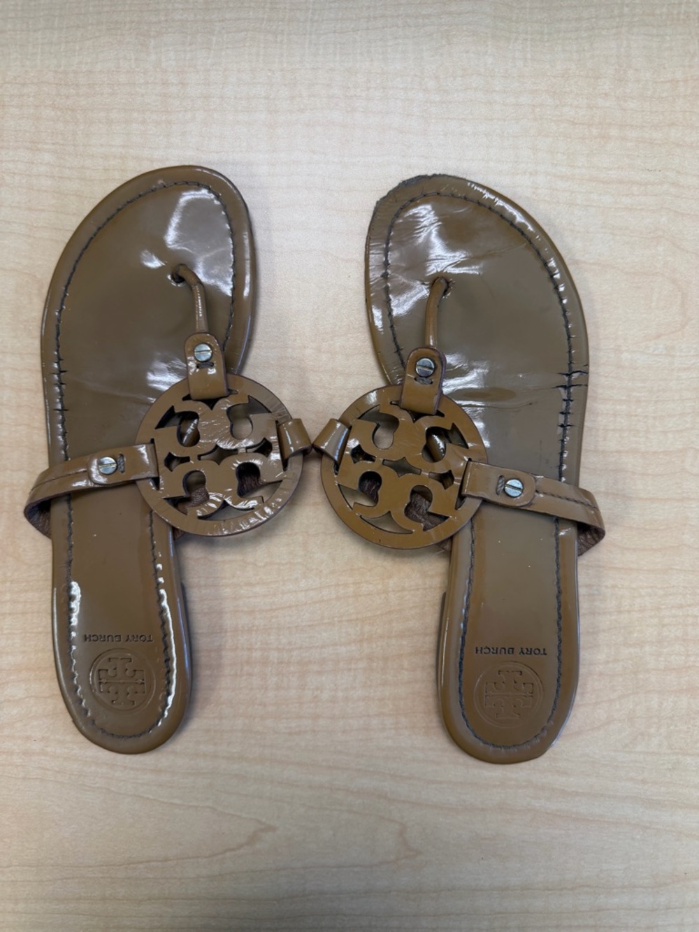 Tory Burch Brown Patent Leather Logo Thong Sandals